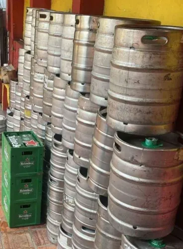 Barril de chopp Heineken 30 e 50L (casco)