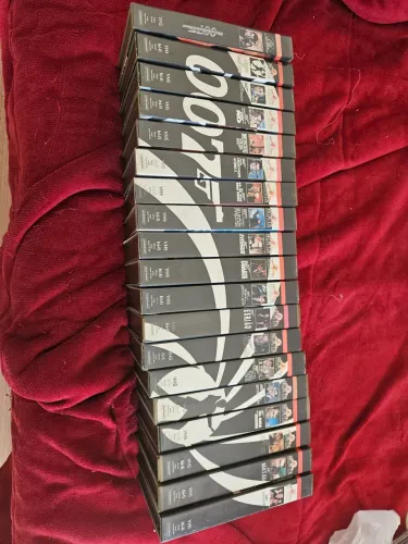 Pausado Fita VHS Coleção James Bond 007 Completa - Bom Estado!