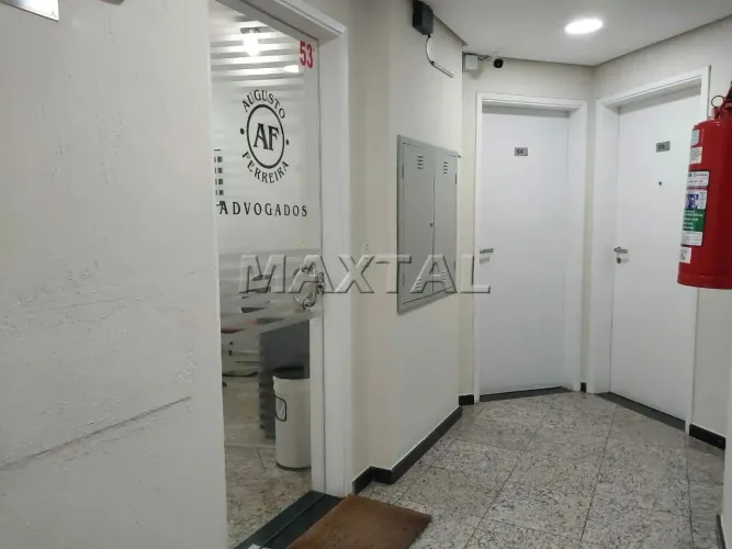 Sala Comercial à Venda de 39m² 2 Banheiros, Copa e 1 Vaga Prédio com Gerador e Sala de Con