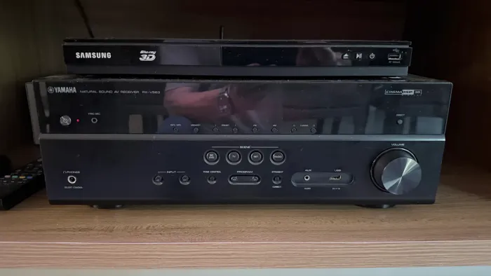Receiver Yamaha RX-V583 Som