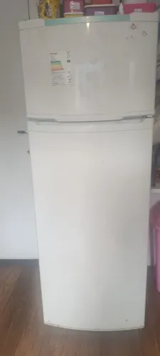 Geladeira USADA funcionando BEM