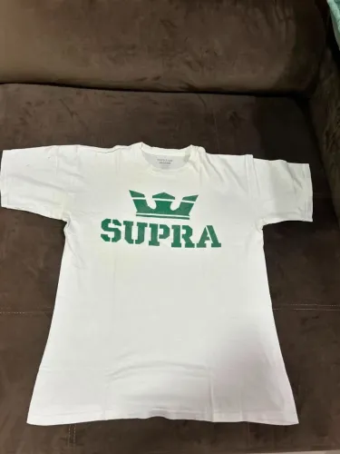Camiseta básica marca Supra M