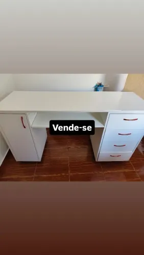 Eletrodomésticos de unhas de alongamento