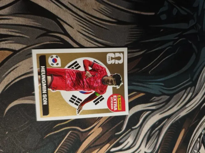 Heungmin Son extra sticker dourada