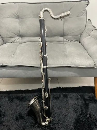 Clarinete baixo(clarone) VITO usa