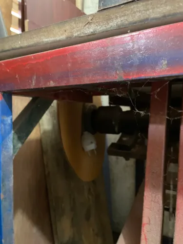 Serra para construção civil.