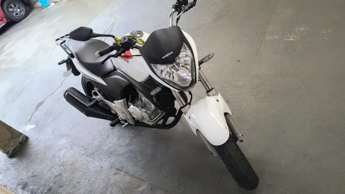 Honda CB300R 2012
