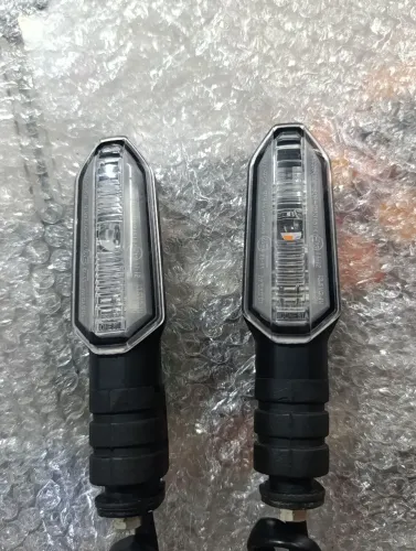 Setas Dianteiras Cb300f Twister Honda 23/25