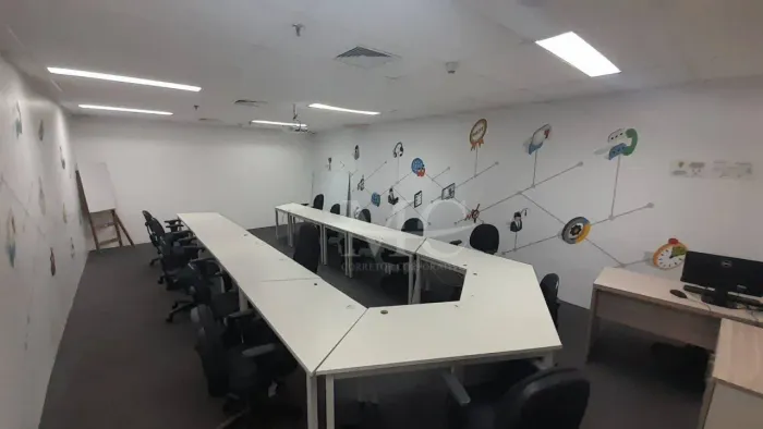 SALA MOBILIADA PLUG & PLAY BERRINI