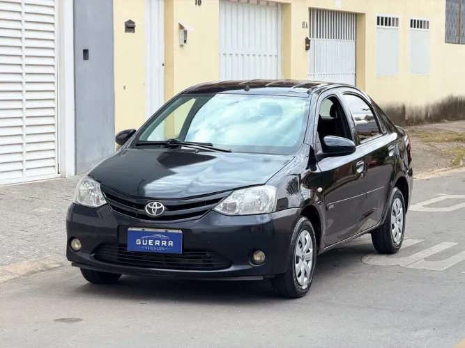 Toyota Etios XS Sedan 1.5 Flex 16V 4P Mec. 2014