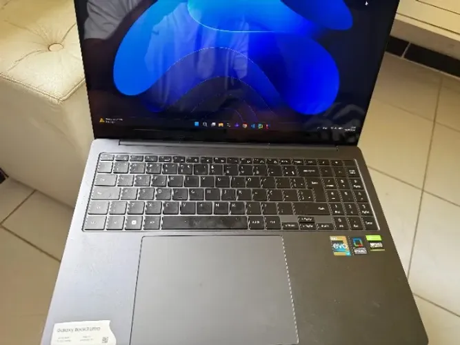 Notebook Samsung Galaxy Book 3 Ultra - i7 13ª, RTX 4050, Tela AMOLED 3K - Alternat Macbook