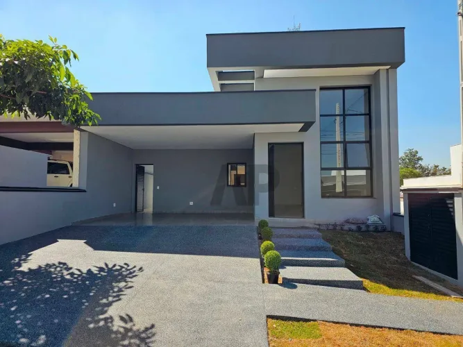 Casa à venda em Itu com piscina e em Condomínio Fechado