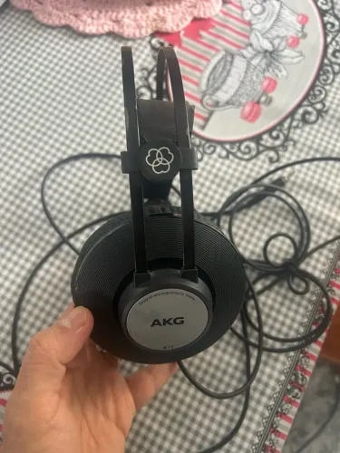 Fone AKG 72