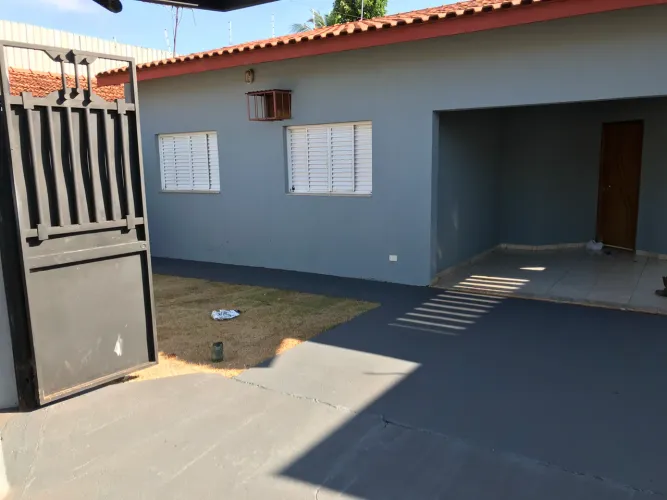 Casa à venda no São Carlos - Terreno inteiro - R$ 360.000 - Aceita financiamento