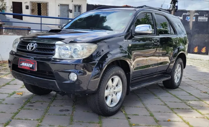 Toyota Hilux SW4 SRV D4-d 4X4 3.0 TDI Dies. AUT 2010