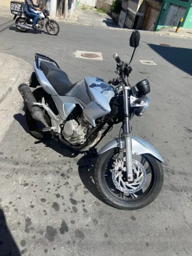 Yamaha Fazer YS 250 (2010) - Vendo ou Troco