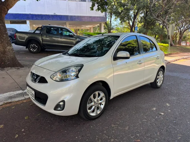 Nissan March SV 1.0 16V Flex Fuel 5P 2015
