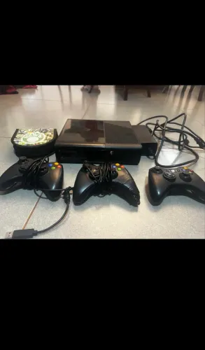 XBOX 360 SUPER SLIM 