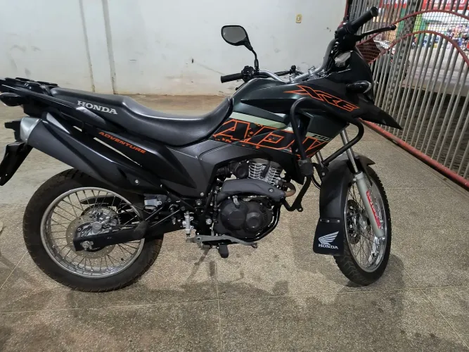 Vendo XRE 190 ADVENTURE em ótimo estado de conservação.