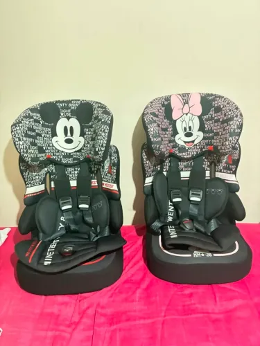 Duas Cadeiras para Carro Infantil Mickey e Minnie Mouse Disney 9 A 36kg