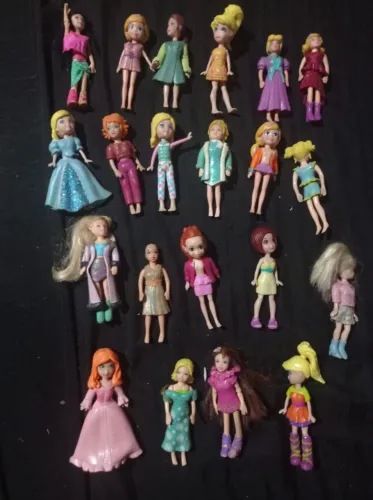 Lote de boneca antiga Polly pocket com roupas de borracha da Mattel