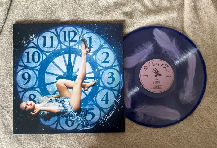 Vinil Laufey - A Matter Of Time (Blood Records / Bad World)