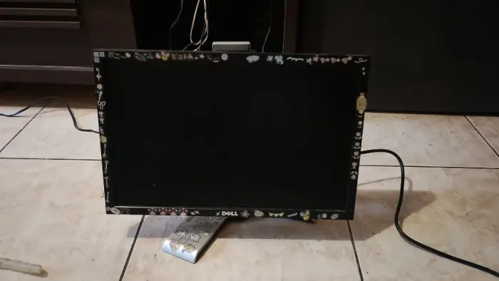 Monitores Dell E1910c 19pol e Positivo w1942st 19pol