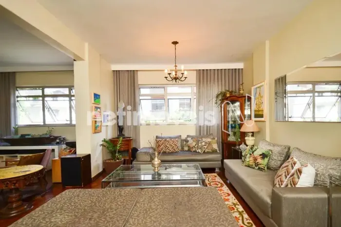 Apartamento de 265m²; à Venda no Sion, com lazer completo e suíte com hidromassagem