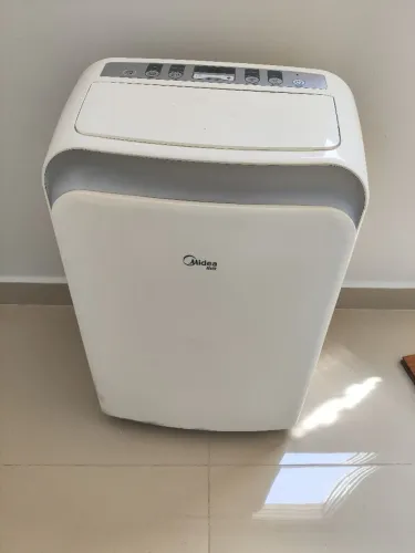 Ar condicionado portátil Midea liva 12.000 BTUs (127v) Semi novo!!