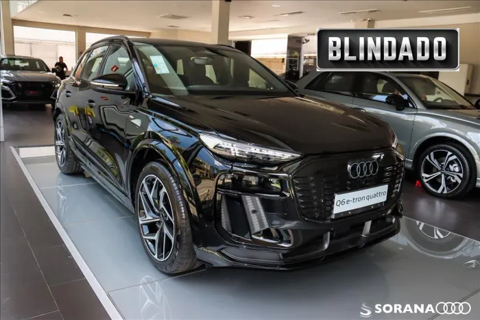 Audi E-Tron Performa. Black Aut. (elétrico) 2025