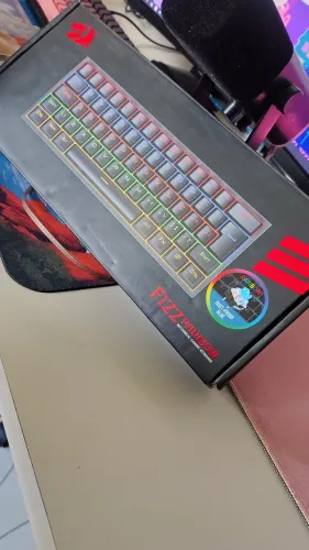 TECLADO REDRAGON FIZZ