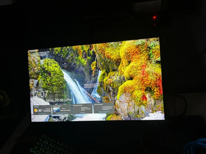 Monitor AOC 27G4 180hz