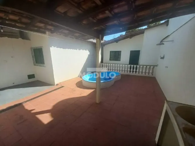 Casa residencial disponível para locação no bairro Gramado.