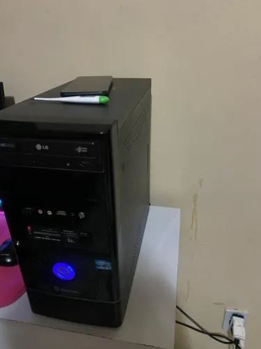 Vendo cpu i5 3330 com HD 500 GB 