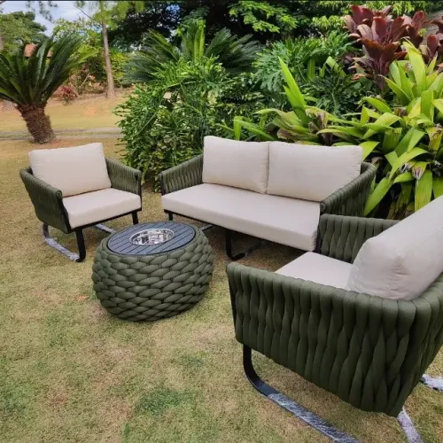 SOFÁ PA JARDIM EM TRICÔ NÁUTICO