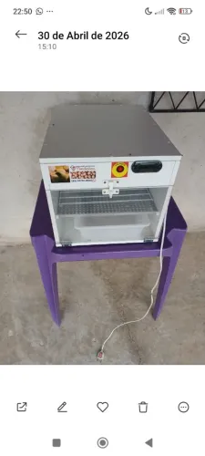 Chocadeira automática capacidade para 70 ovos semi Nova 