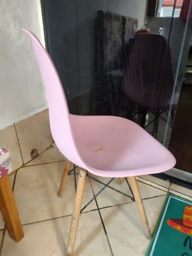 Cadeira rosa