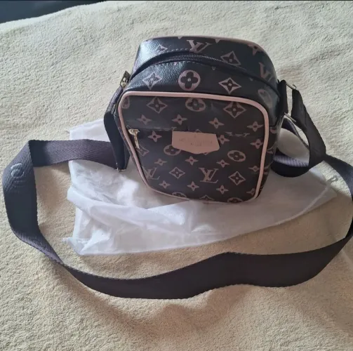 Bolsa Cross Body e Carteira Marrom