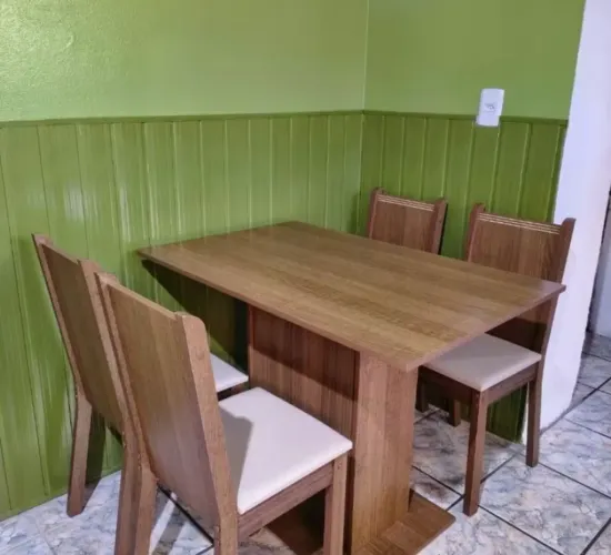 Mesa 4 cadeiras
