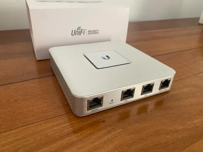 Ubiquiti UniFi Security Gateway USG-3P