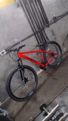 Vendo bicicleta aro 29 quadro 17
