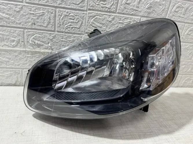Farol esquerdo uno 2016/2020 original