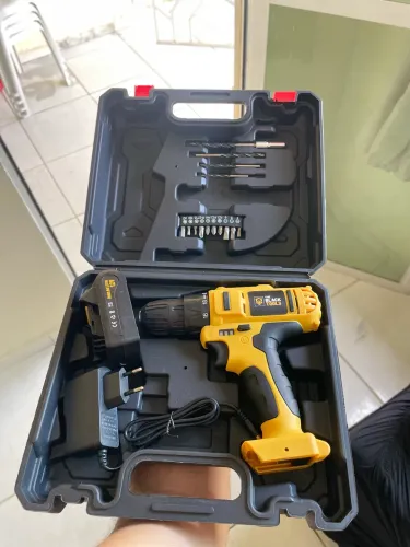 Parafusadeira e Furadeira 12V Sem Fio + Maleta e Acessórios (Nova)