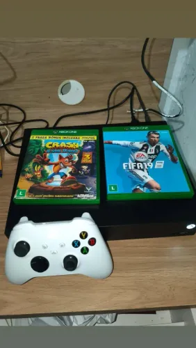 XBOX ONE X 1 TB 5 MESSES DE GARANTIA
