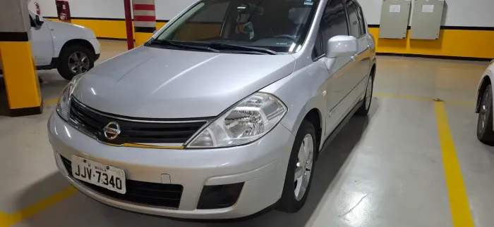 Nissan Tiida S 1.8/1.8 Flex 16V Mec. 2013