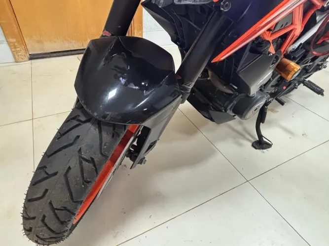 Moto KTM. Duke 390
