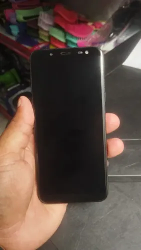 Celular Samsung Galaxy J6 pronto pra usar e no preço bom
