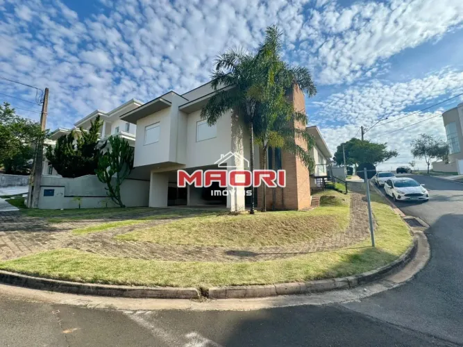 Casa à venda no Condomínio Portal do Jequitibá em Valinhos