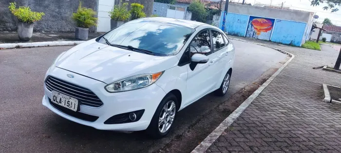 Ford Fiesta Sedan 1.6 16V Flex Aut. 2016