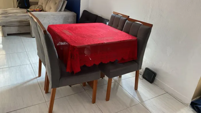 Mesa de vidro 4 cadeiras 